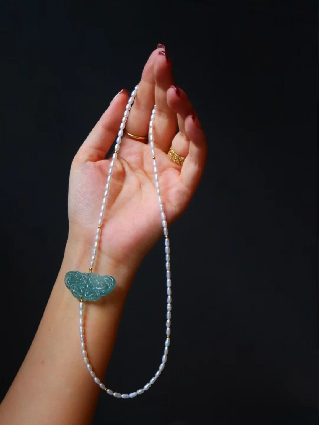 

Certificated Natural Guatemalan Blue Jadeite Butterfly Charm Necklace 925 Silver Freshwater Pearl Beaded Choker Niche Jewelry