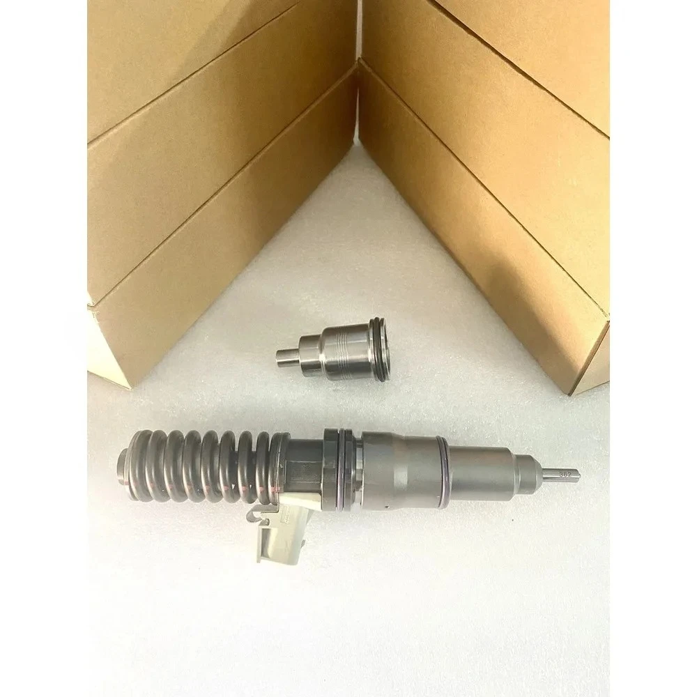 High quality New For 85013612 Mack/D16/MP7/MP8 diesel injectors with sleeve (zero core)