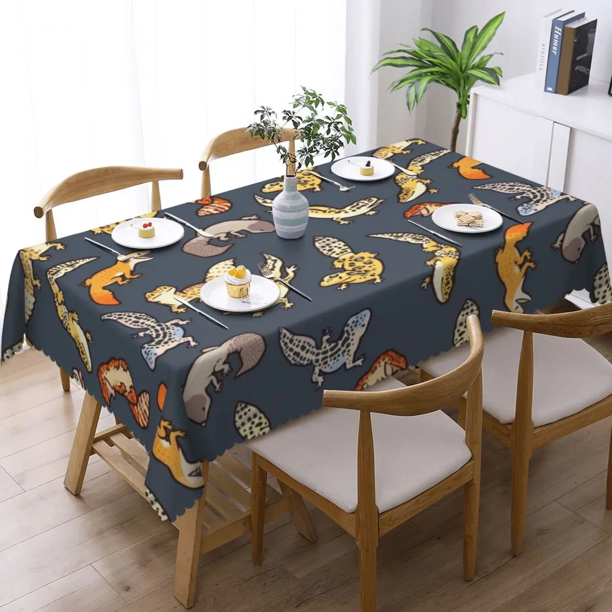 Chub Geckos In Dark Grey Customized Rectangular Tablecloth Oilproof Table Cover for Festival Party Decorations Table Cloth