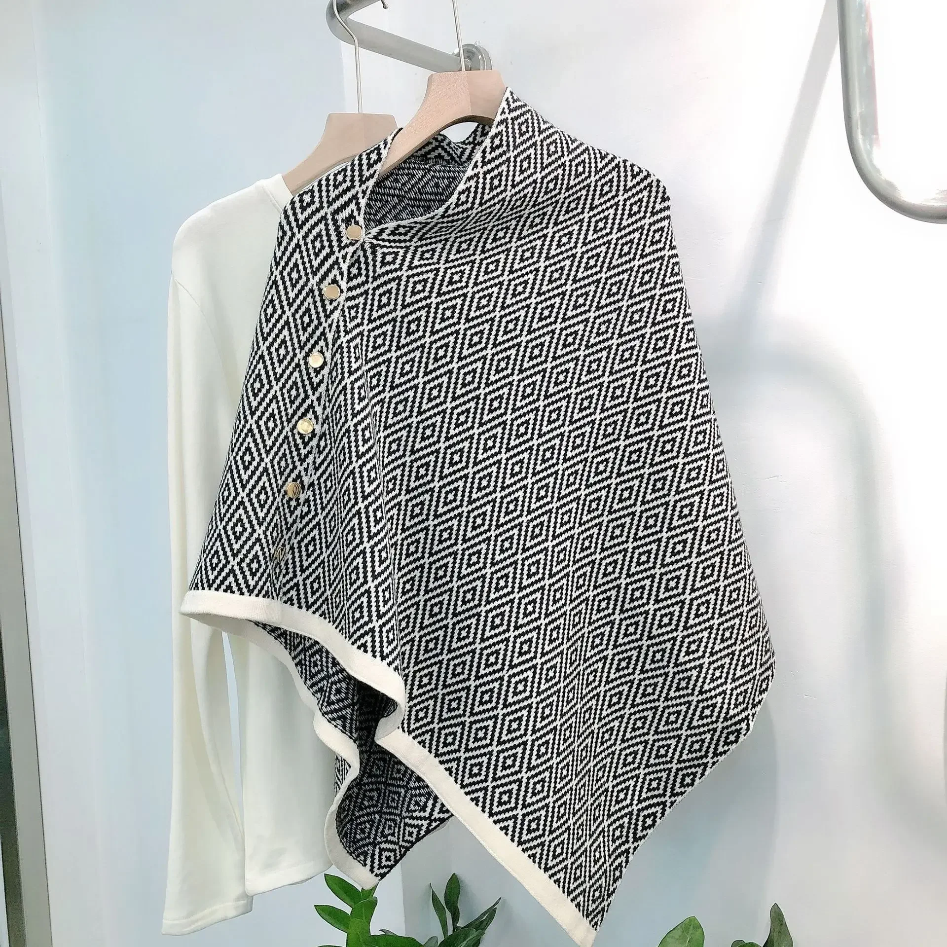 Korean version new button button button diamond patterned scarf shawl dual-purpose autumn and winter thickened warm scarf