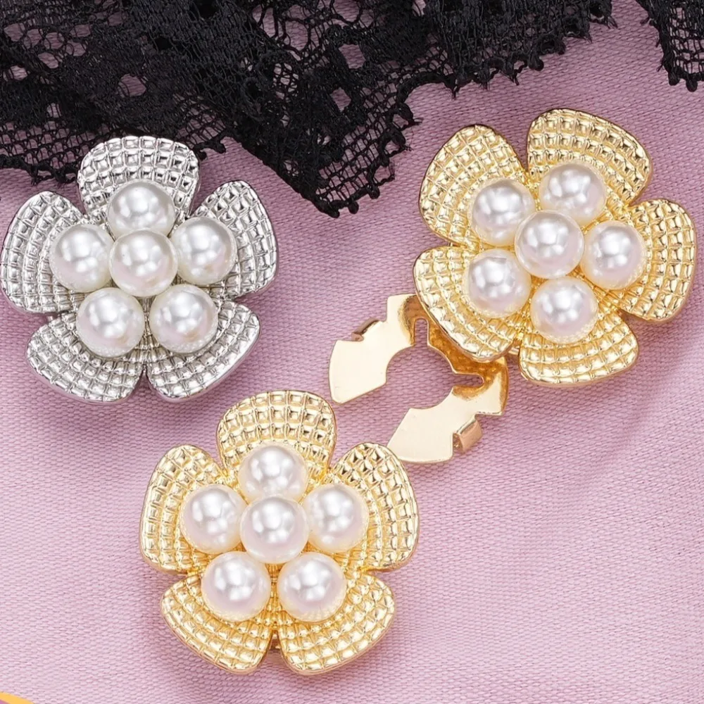 1PCS  Hot Sale Pearl Flower Shirt Button Set Metal Clip Buckle Coat Cardigan Decorative High-end Fashion Apparel Accessories