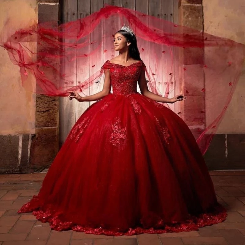 Vestidos de quinceañrea rojos, vestido de baile, escote Corazón, hombros descubiertos, apliques de encaje, capa larga de lujo, vestidos de desfile de princesa dulce 15 16, 2023