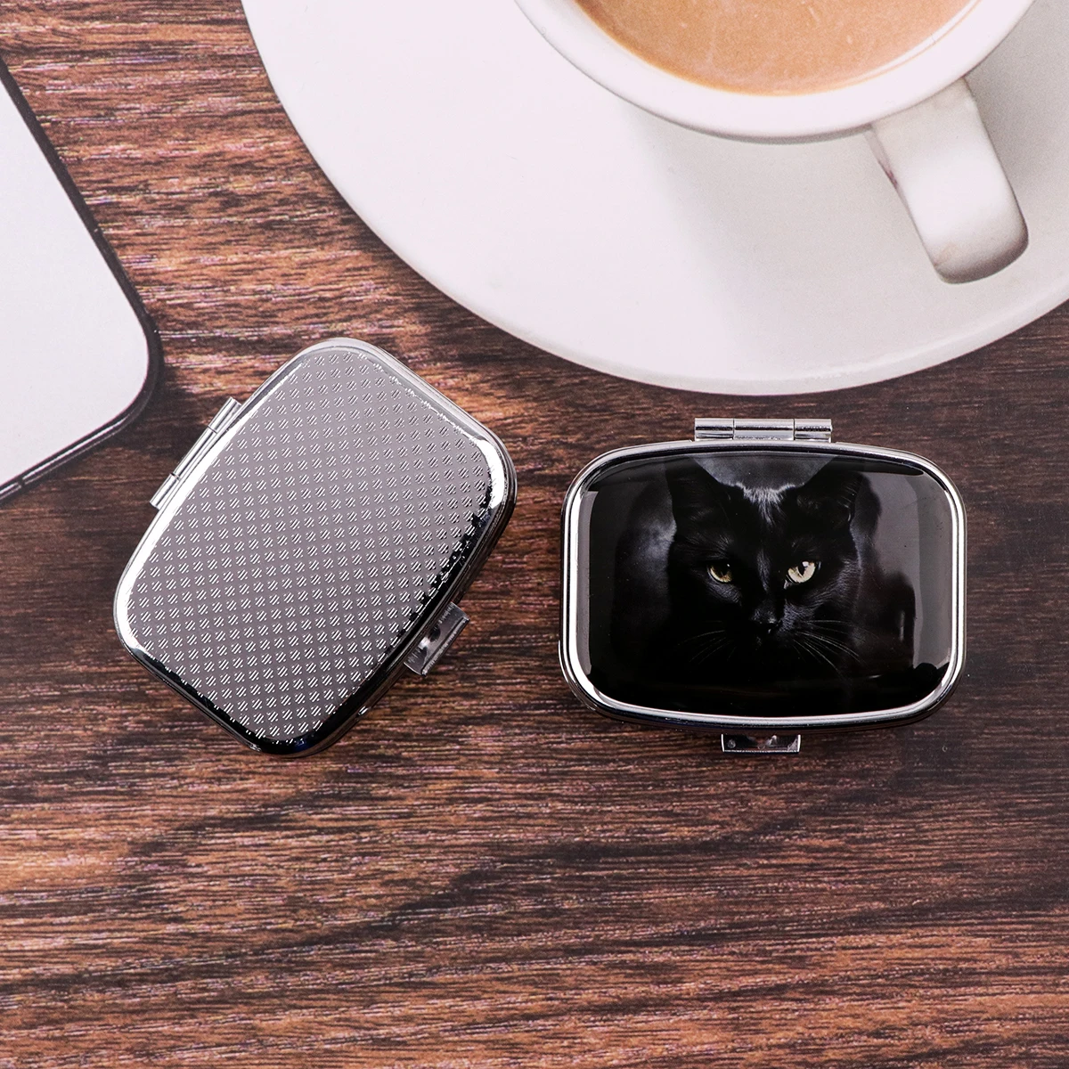 Cute Cat Pattern Metal Medicine Box with 2 Compartments Portable Travel Sealed Small Pill Organizer Container Storage