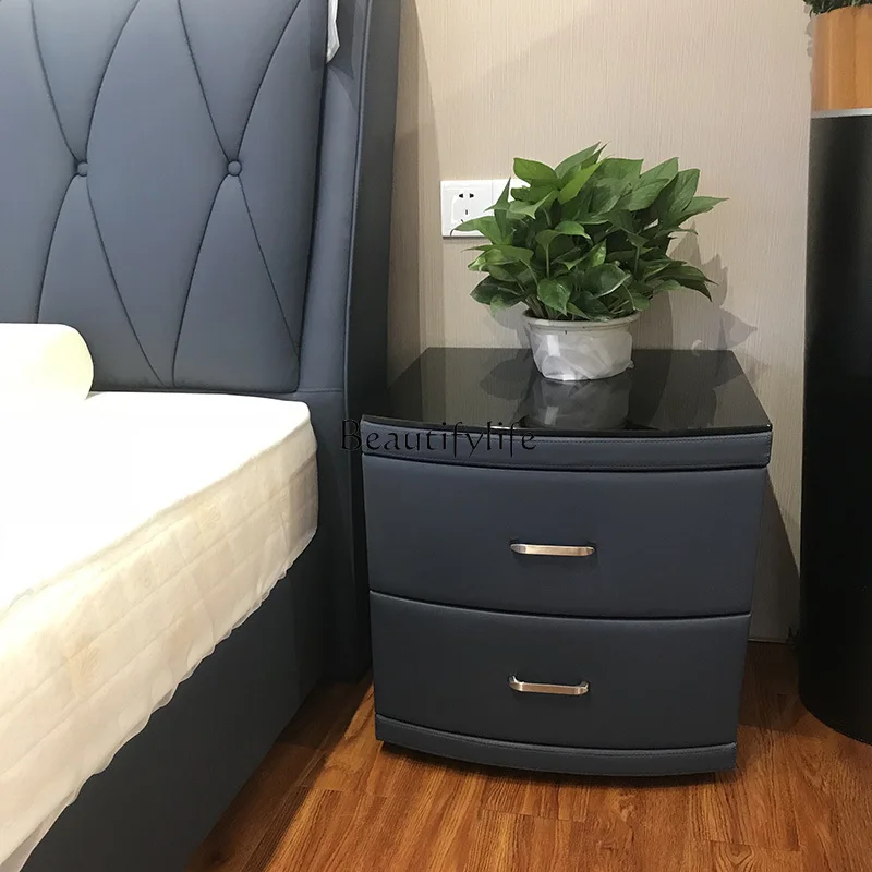 Kabinet Laci ganda kaca tempered penyimpanan loker samping tempat tidur kulit biru tua minimalis Modern