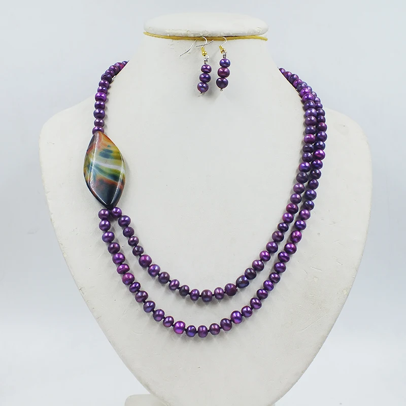 

Комплект колье/серьг из натурального жемчуга