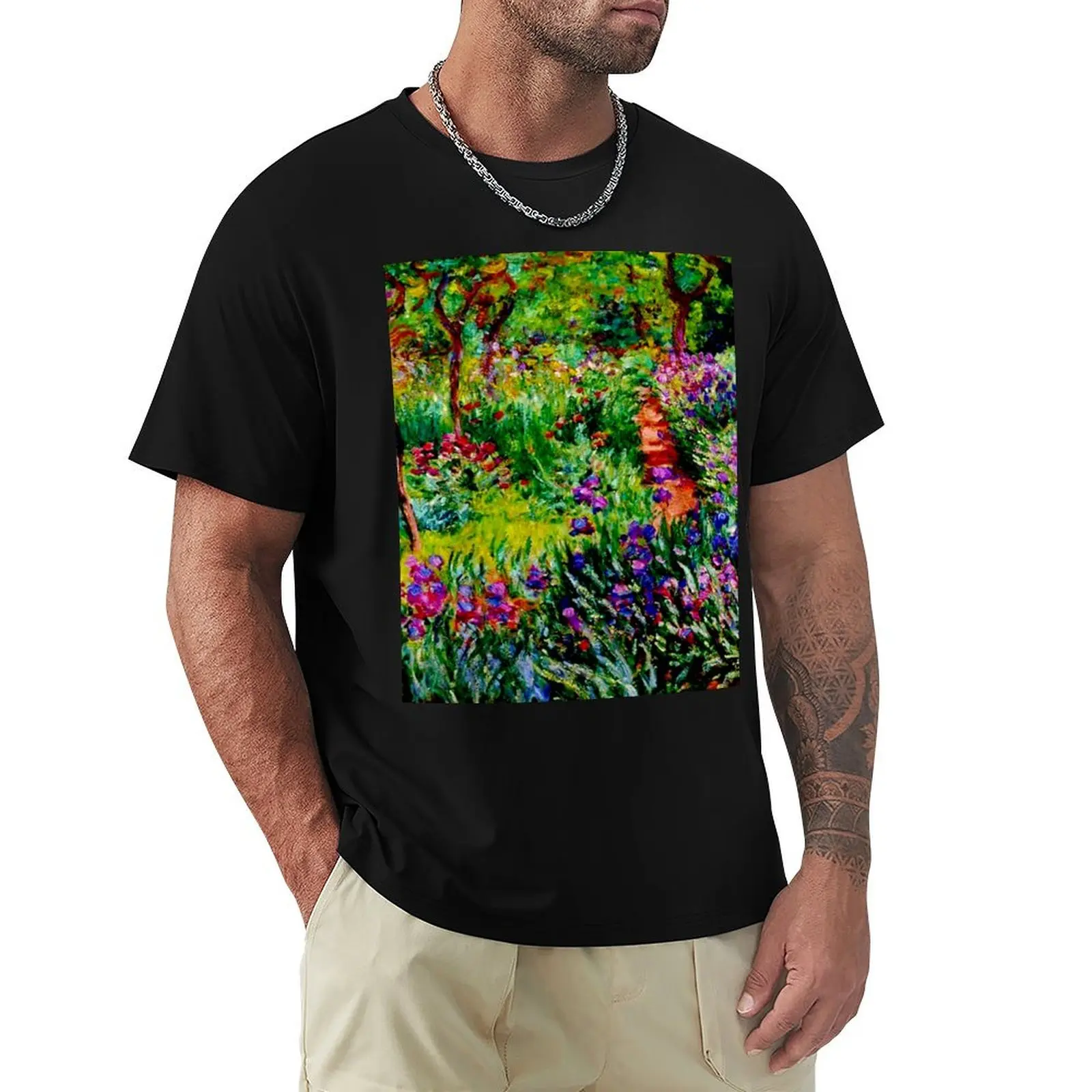 Claude Monet 'Le Jardin aux Iris à Giverny' - 'The Iris Garden at Giverny' T-Shirt Man t-shirt mens clothing