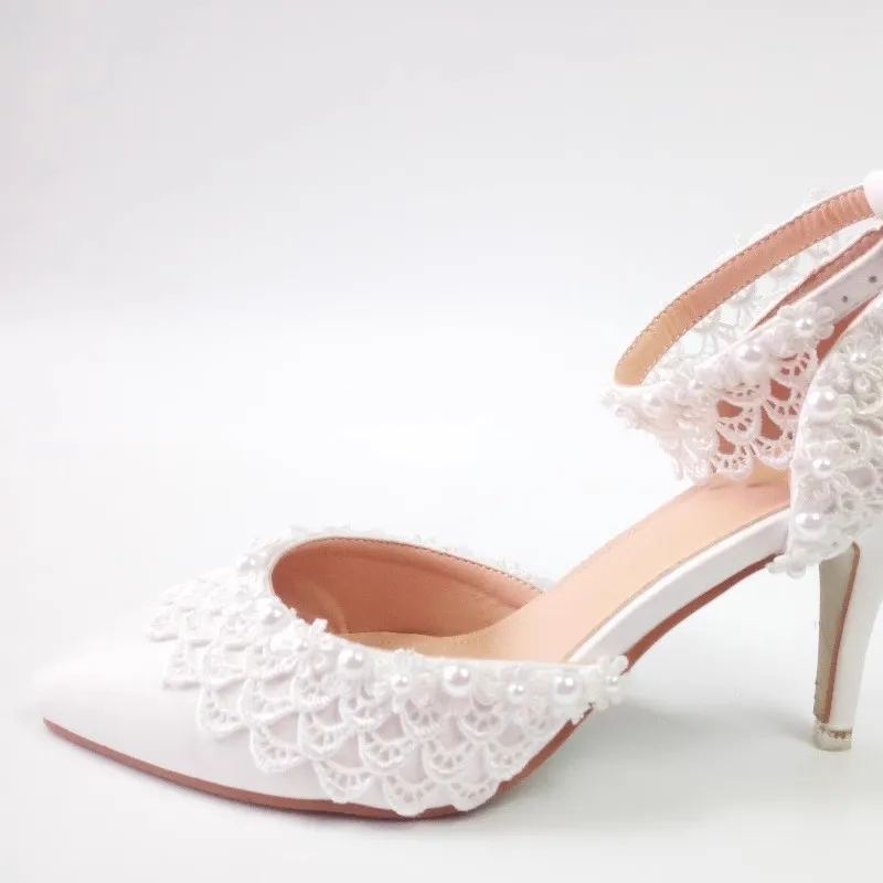 

High-heeled sandals spring and summer new pointed lace pearl wedding shoes banquet dress large size small size women single shoe