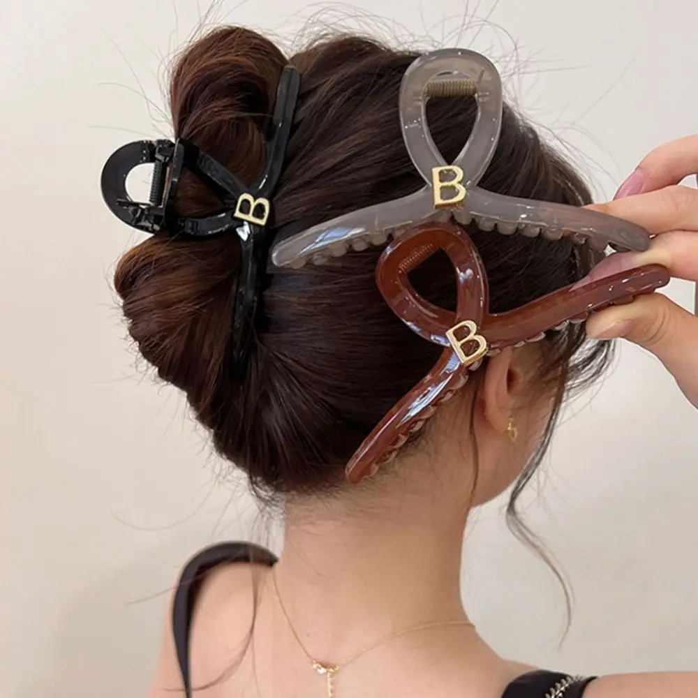 

Fashion Headwear Cross Large Hairgrips Acrylic Ponytail Holder Large Hair Clips Korean Shark Clip Women Hair Claw Letter B