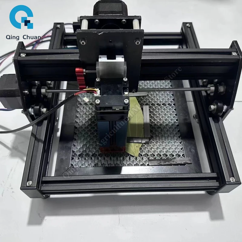 เครื่องเลเซอร์แกะสลักใบ ต้นไม้ใบศิลปะการออกแบบการพิมพ์แกะสลักตัวอักษร เครื่องแกะสลักใบไม้