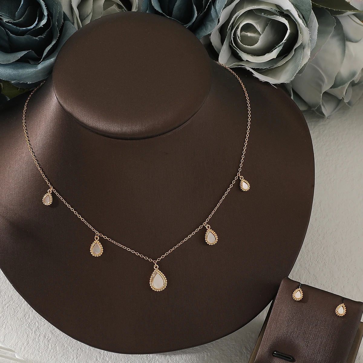 Women Fashion Tredny Sweet Copper Zircon Shell Waterdrop Design Choker Necklace Earring Set Party Wedding Jewelry Set Accessory