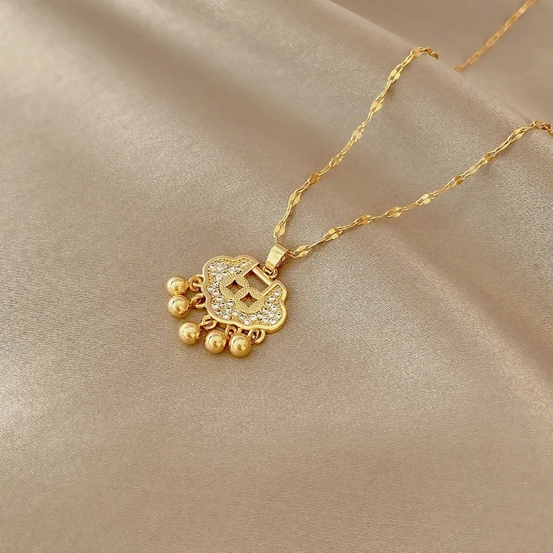 Lucky Longevity Copper Pendant Necklace for Women Luxury Stainless Steel Clavicle Chain Fashionable Elegant Jewelry Accessory