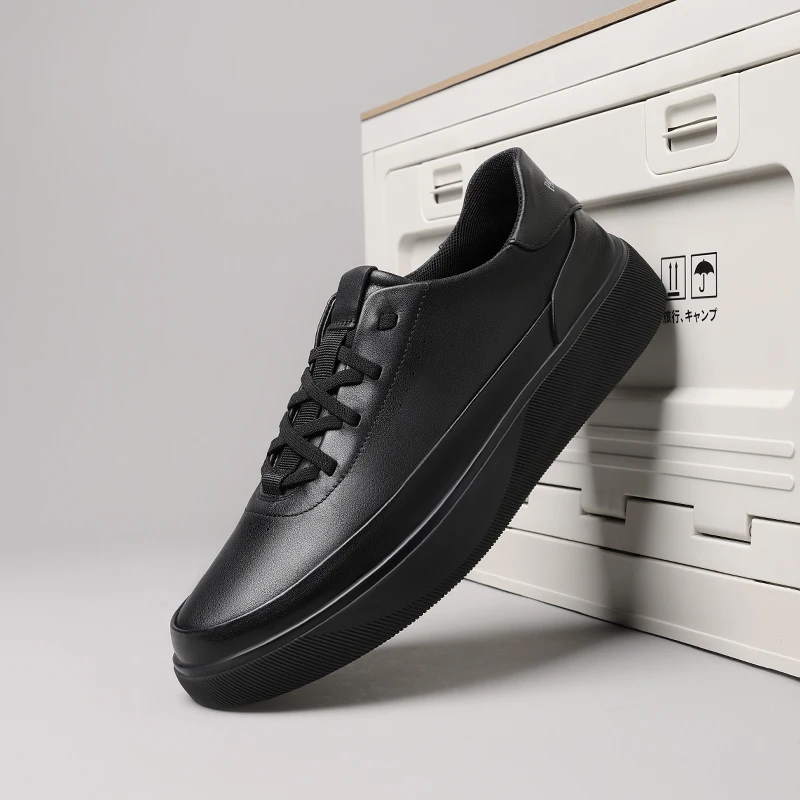 

New men's versatile low top German training shoes, lightweight and trendy casual flat shoes 250913