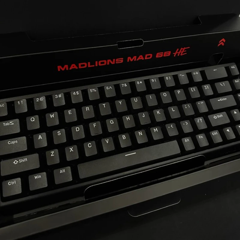 

MADLIONS MAD 60 68HE RGB Wired Keyboard Low Latency Ergonomic Customized Mechanical E-sports Gaming Keyboard Laptop Accessories