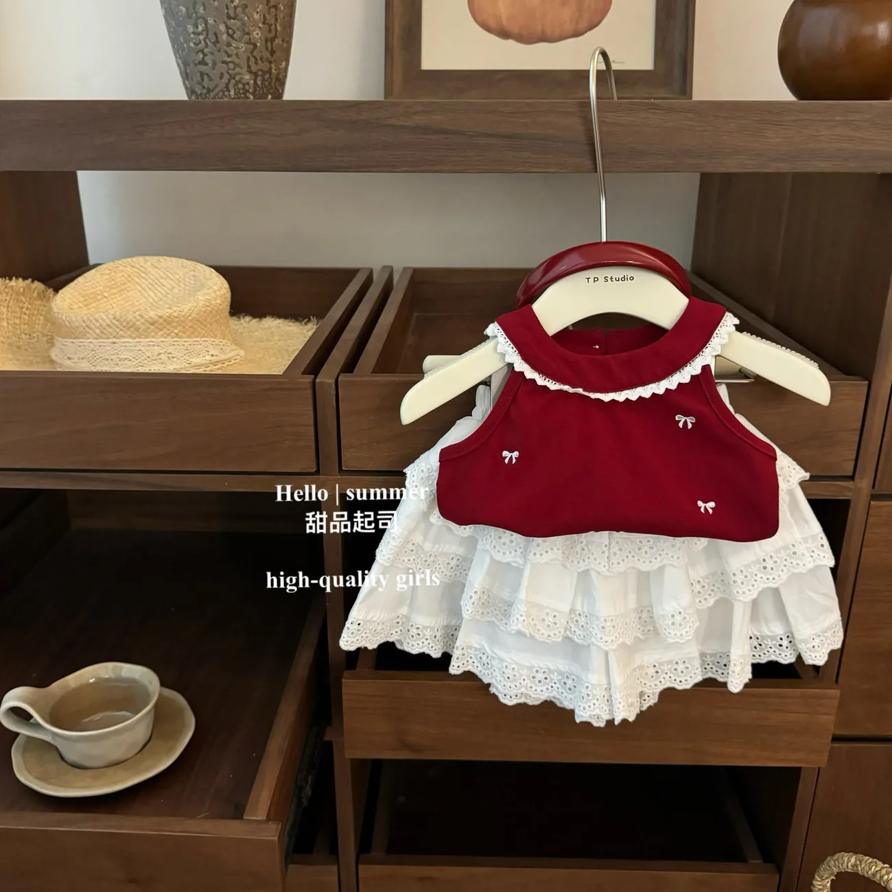 

Girl Baby Summer Set Red Bow Printed Tank Top Hollow Cake Skirt Pants 2PCS