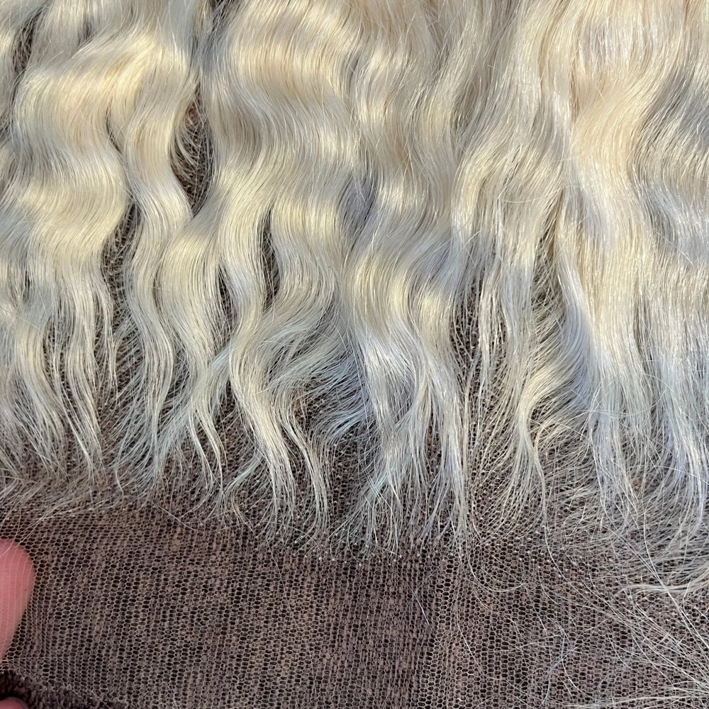 12A Grado 613 Rubio 13x4 Onda profunda Cabello humano Frontal de encaje Pre-arrancado 150% Densidad Cabello virgen brasileño de extremo completo