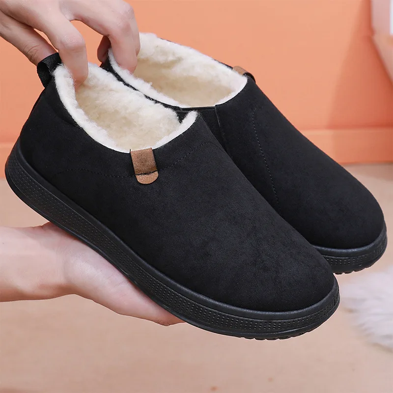 New A Pair of Minimalist, Sleek and Fashion-Forward Men's Snow BootsLined with Skin-friendly Plush That Locks in Warmth