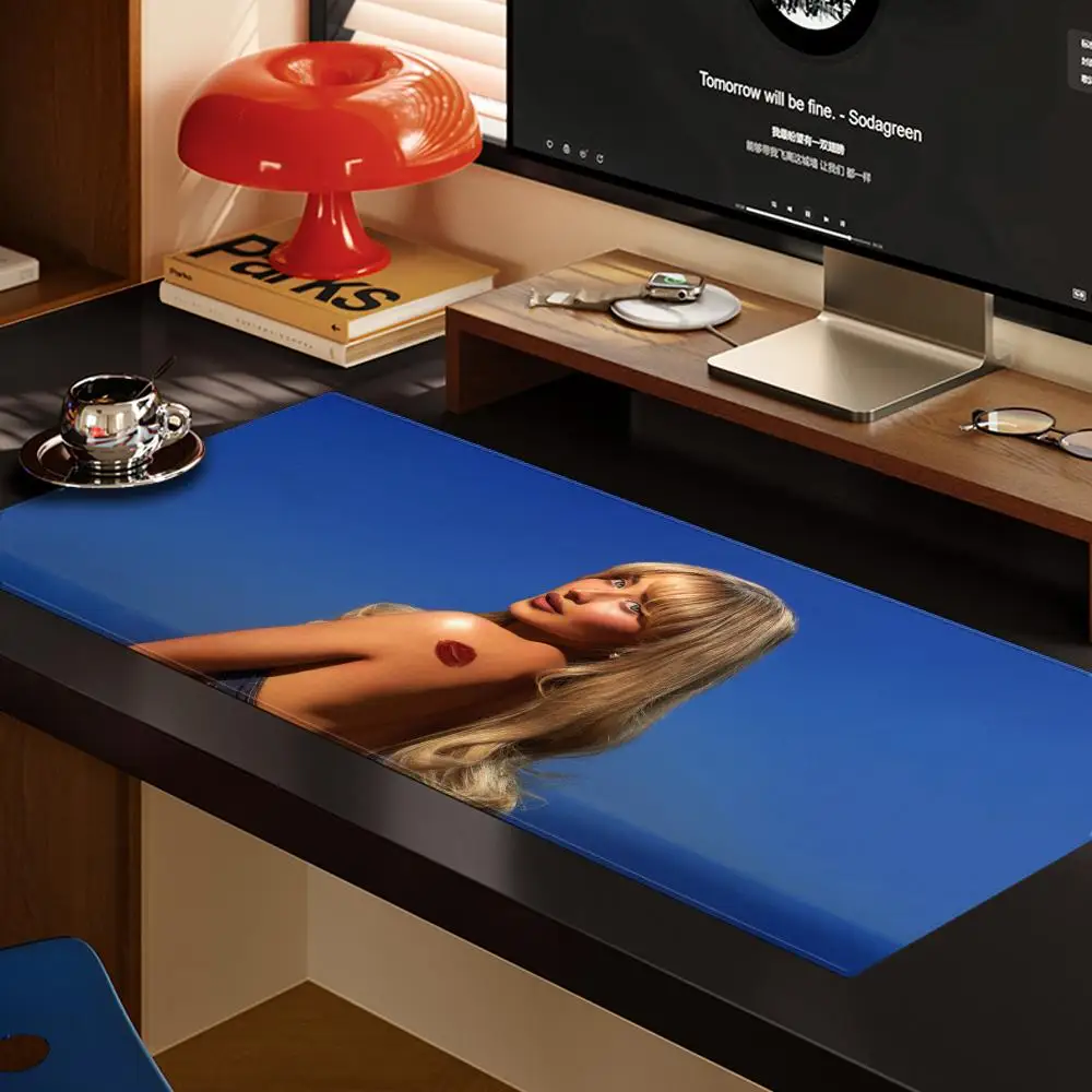 لوحة ماوس قصيرة n Sweet Sabrina Carpenter MouseMat XXL ملحقات الكمبيوتر لوحة مفاتيح كبيرة لطاولة الكمبيوتر المحمول وسادة المنتج الجديد