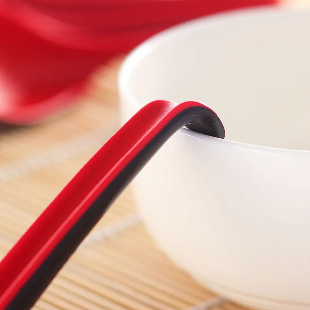 6 cucharas de sopa de plástico negras y rojas, mango largo, gancho resistente e irrompible, perfectas para sopa Pho, Ramen, Wonton, Miso, para el hogar y restaurantes.