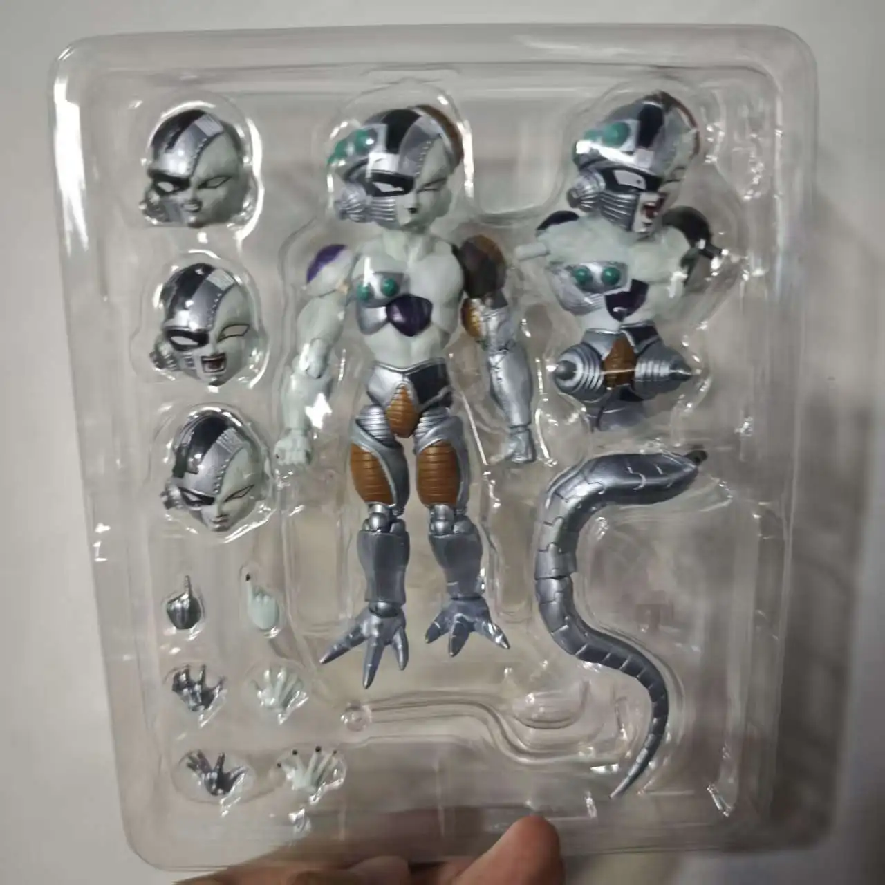 Frieza Mecha Figuras de acción de juguete 12cm