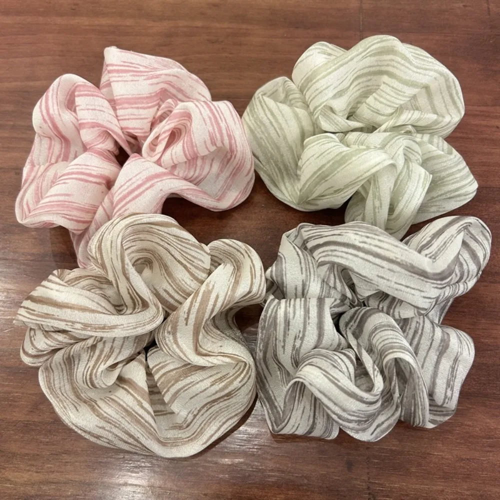 1/4 قطعة نسيج مخطط ناعم اللون Scrunchies مادة متدفقة مثالية لتصفيف الشعر اليومي ذيل حصان إكسسوار شعر أنيق بسيط