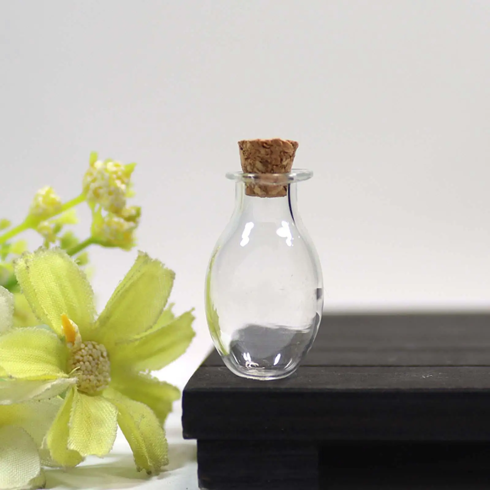 Mini Glass Bottles with Cork Stoppers Wishing Bottle Jars Drifting Bottles for DIY Crafts