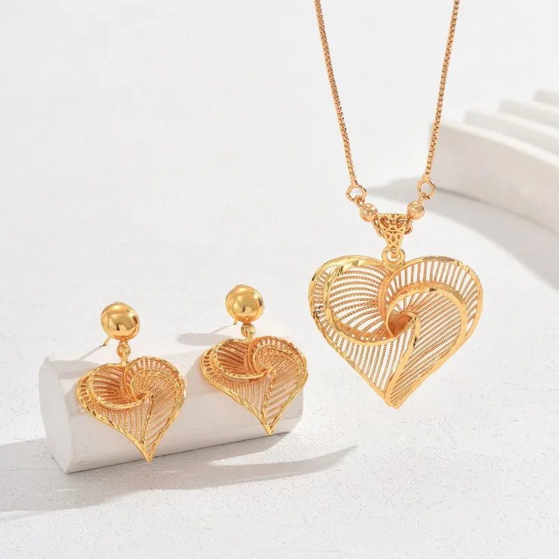 2024 Fashion Sand Gold Love Pendant Hollow Love Everything Senior New Necklace Earrings Wholesale Zirconia Jewelry Set for Women