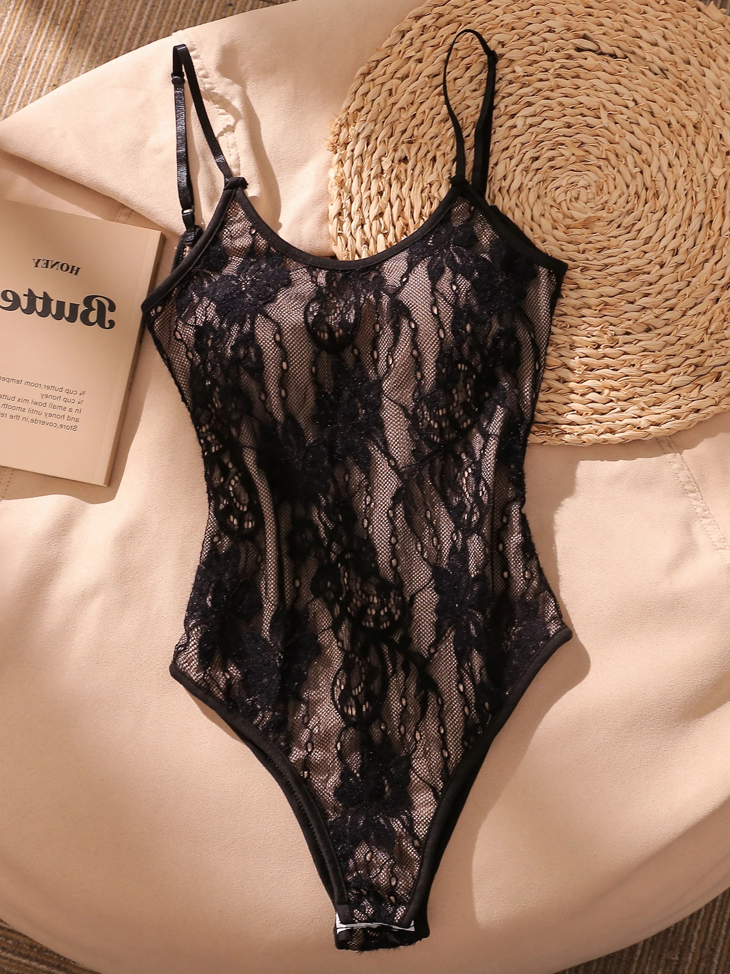 Seksowny kombinezon z koronkowymi ramiączkami, damski, letni, nowy fason, odzież wierzchnia, Bal Pure Desire, modelujący talię, wyszczuplający top do pracy.