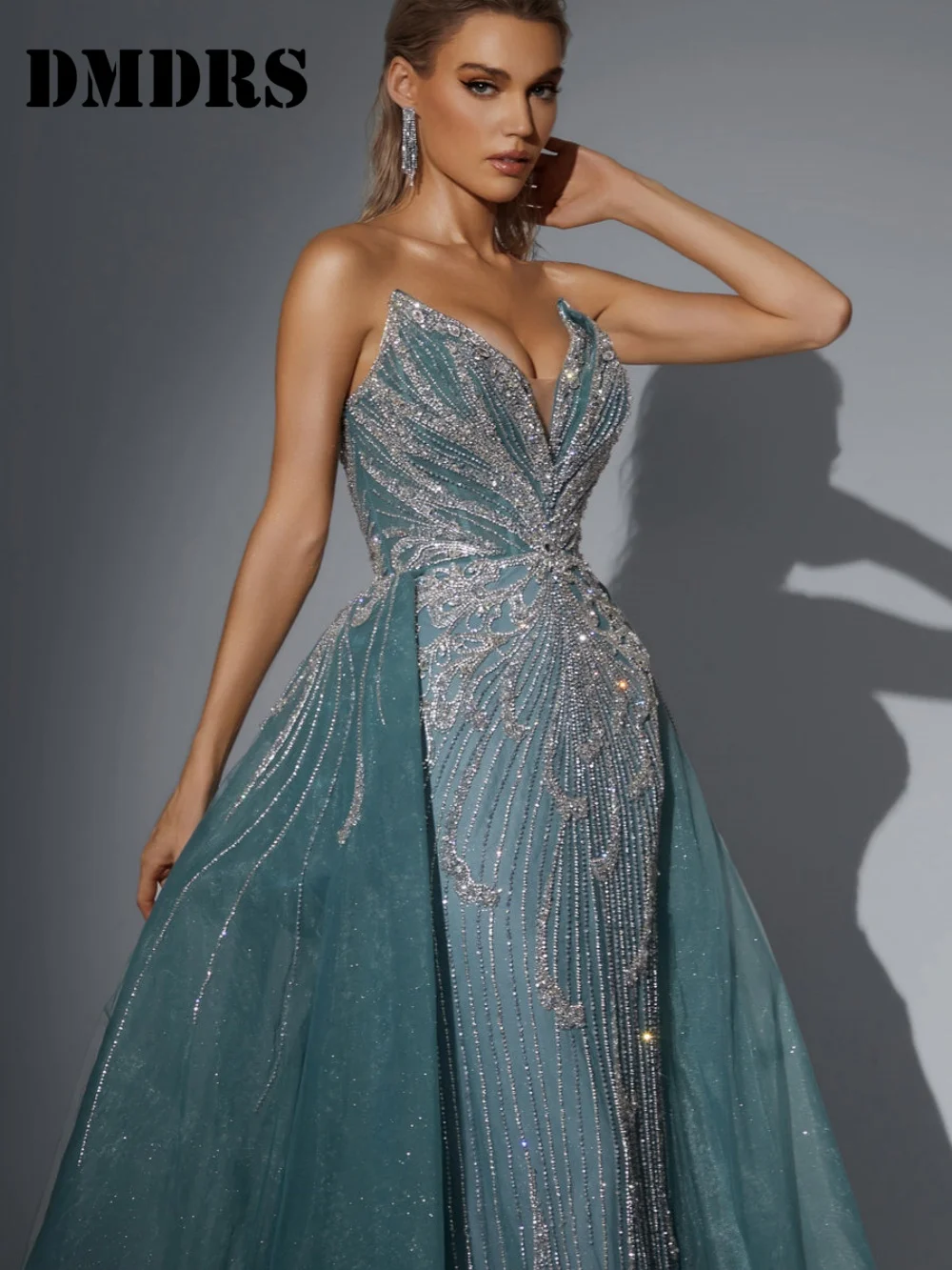 

Elegant Spaghetti Strap Evening Dress 2025 Graceful Crystal Beaded Party Gown Modest A-line Floor Length Party Dresses فساتين سه