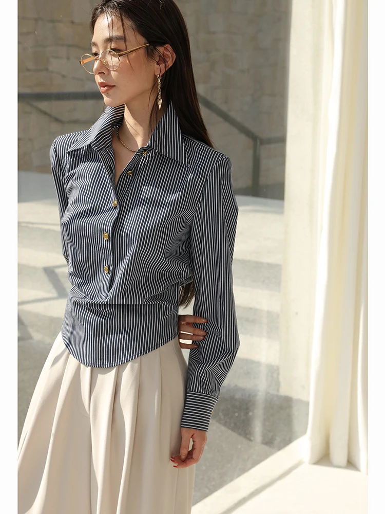 

Elegant Long Velvet Striped Cotton Shirt Women's Spring Design Slimming Long Sleeve Top Fashionable And Stylish Commute Style