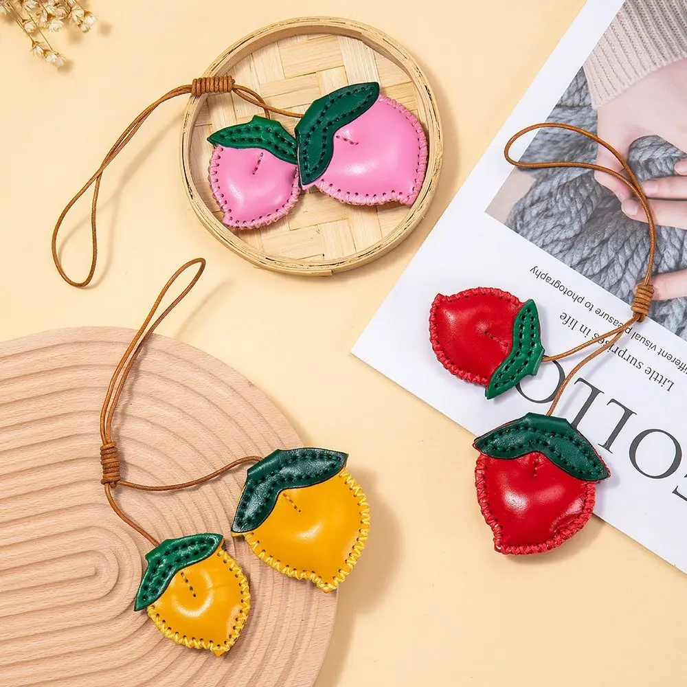 

Multi-color Hanger Fruit Pendant Strawberry Peach Leather Keychain Creative Pear Bag Pendant Men