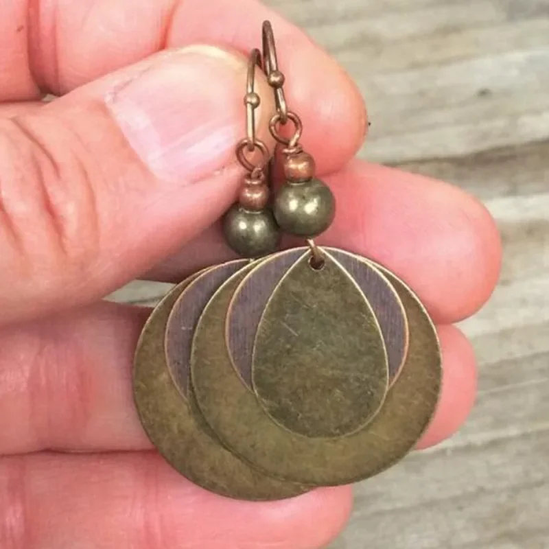 Ethnic Round Bronze Carved Earrings for Women Bohemian Metal Gold Color Old Distressed Beaded Hook Dangle Earrings Jewelry Gifts