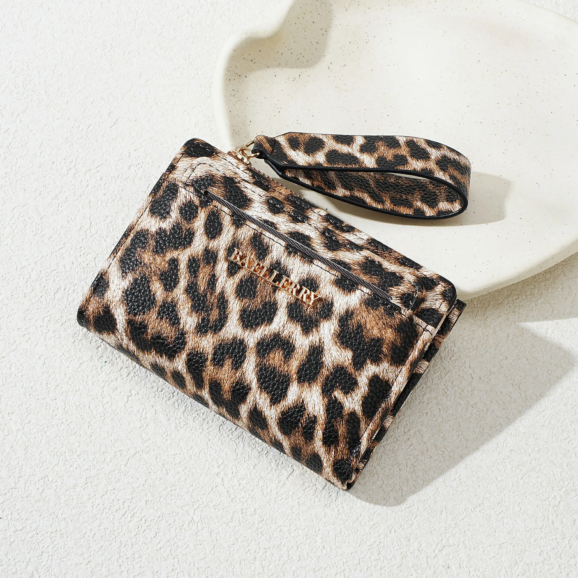 1 Stück - BAELLERRY Damen-Kurzgeldbörse mit Leopardenmuster, Kurzgeldbörse aus PU-Leder, inklusive abnehmbarer Handgelenkschlaufe, Kartenhalter mit mehreren Kartenfächern, Ausweisfenster und Reißverschluss-Münzfach. – Detail 18