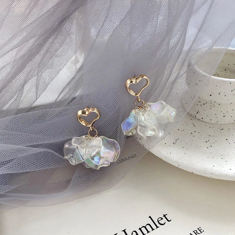 Fashion French Resin Flower Dangle Earrings Clear Acrylic Flower Drop Earrings For Women Statement Ear Jewelry Unique Design