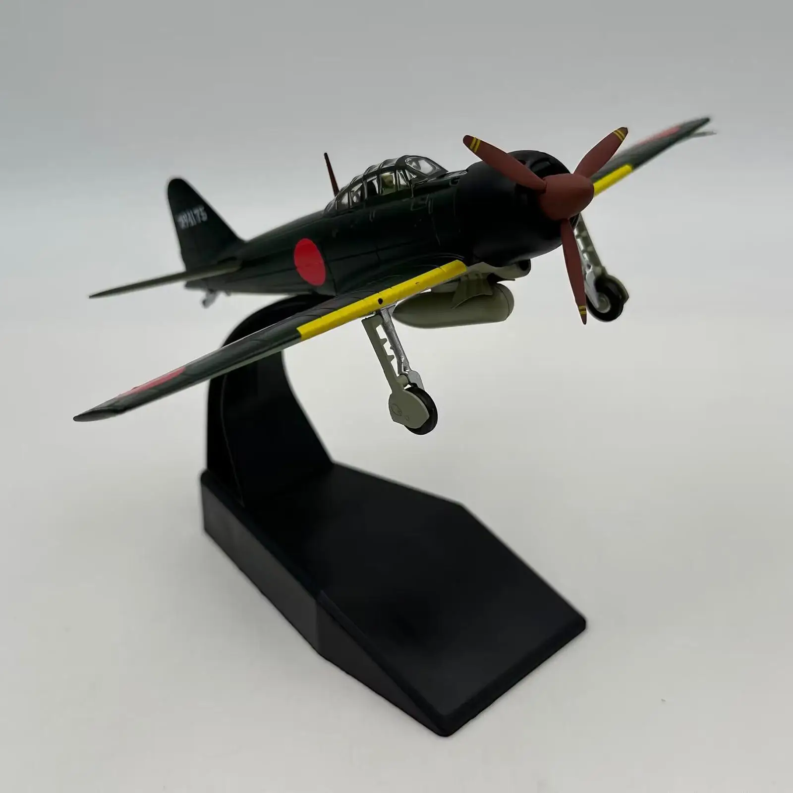 

1: 72 Plane Model with Stand Airplane Model Fighter Aircraft for Cafe