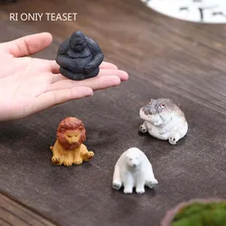 Chinese Yixing Lion Purple Clay Tea Pet Handmade Sculpture Crafts Crocodile Statue Tea Figurine Ornaments Tea Set Accessories