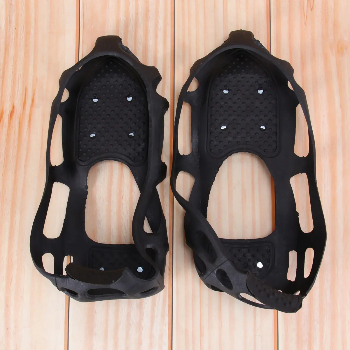 1Pair 24-Teeth Snowfield Shoes with Hardened Spikes Anti-Slip Shoe Covers for Ice Hiking Climbing Winter Outdoor Sports Ice
