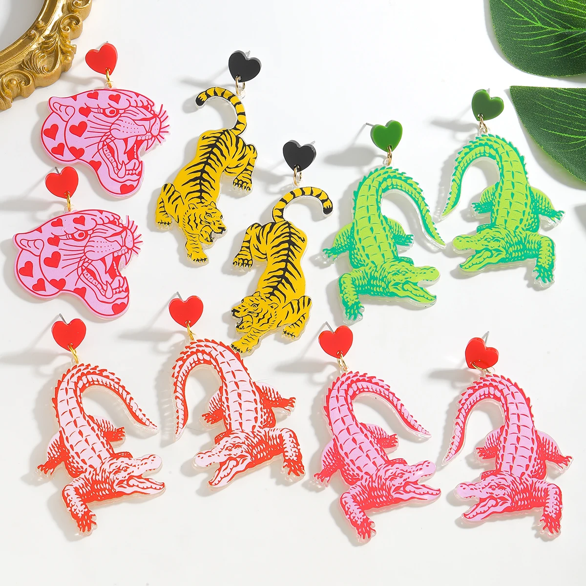 أفضل سيدة ملونة الاكريليك القلب التمساح النمر استرخى أقراط للنساء لطيف الحيوان أقراط عطلة هدايا الحفلات مجوهرات