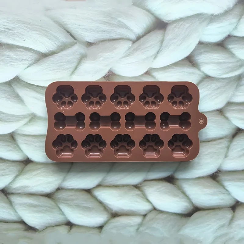 21×10.2cm Pet Paw & Bone Silicone Chocolate Mold - 100% Food Grade Platinum Silicone, BPA-Free, Heat Resistant for Dog Treats - Image 3