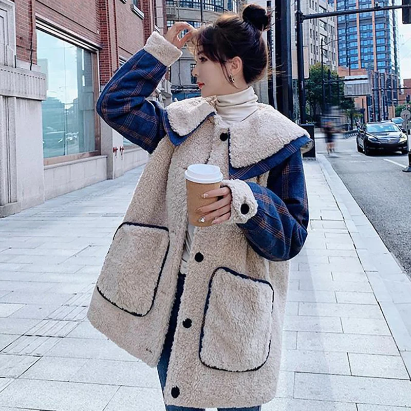 2023 Women Mid-Length Lamb Wool Jacket Spliced Plaid Vintage Fashion Elegant Warm Parkas Winter Female Loose Thicken Coat