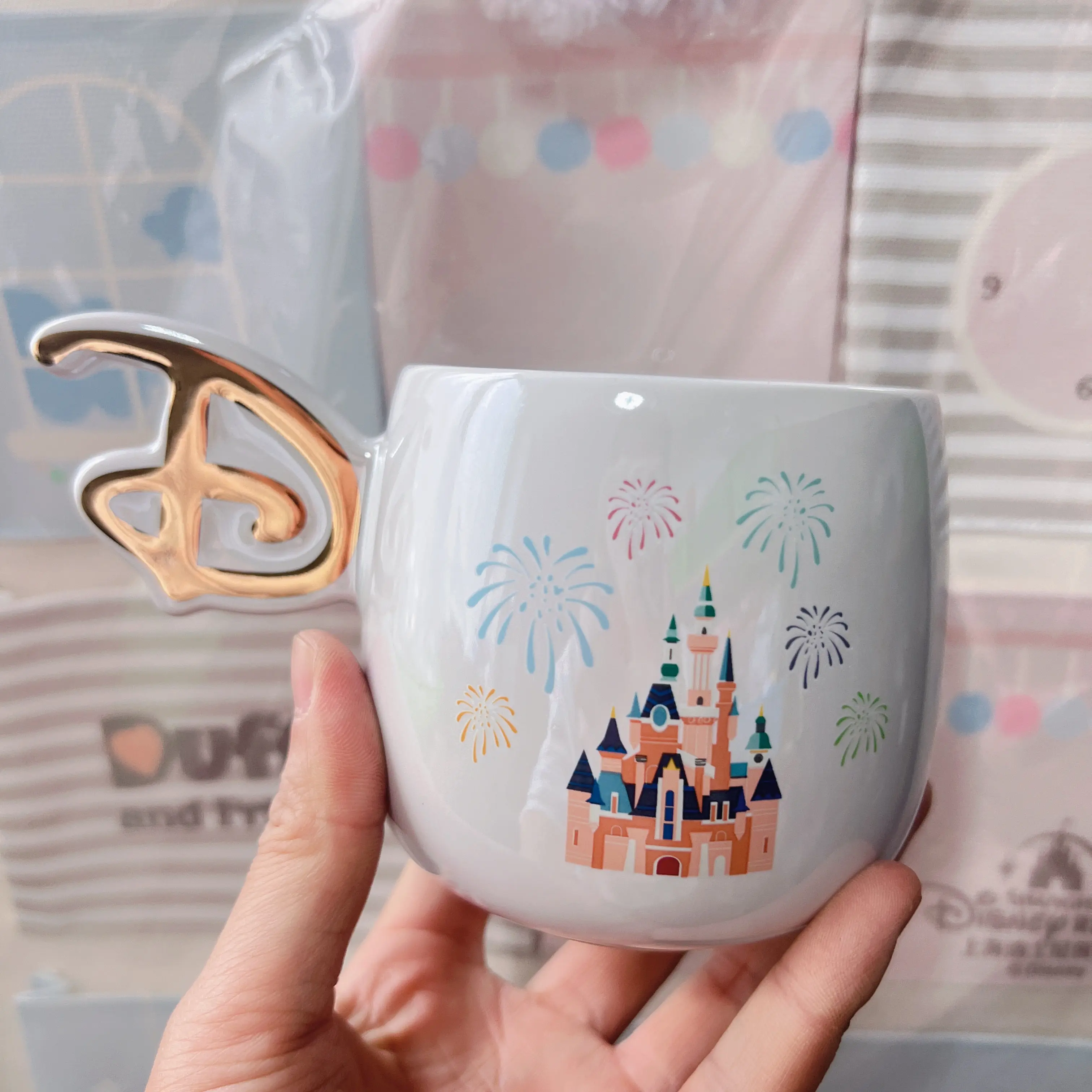 Shanghai Disney Restort Castle D-shaped Handle Mug Coffee Milk Cup Children Birthday Christmas Gifts view 3