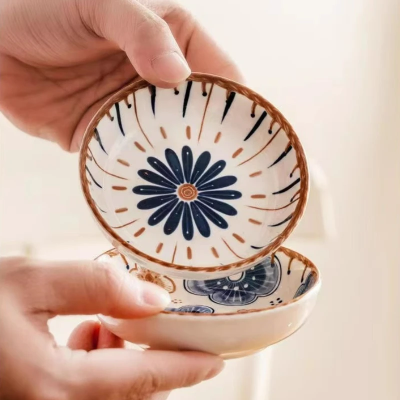 

Japanese Vintage Ceramic Sushi Dishes Soy Sauce Dish Seasoning Saucers Plate Household Snack Bowl Creative Pickle Dish Tableware