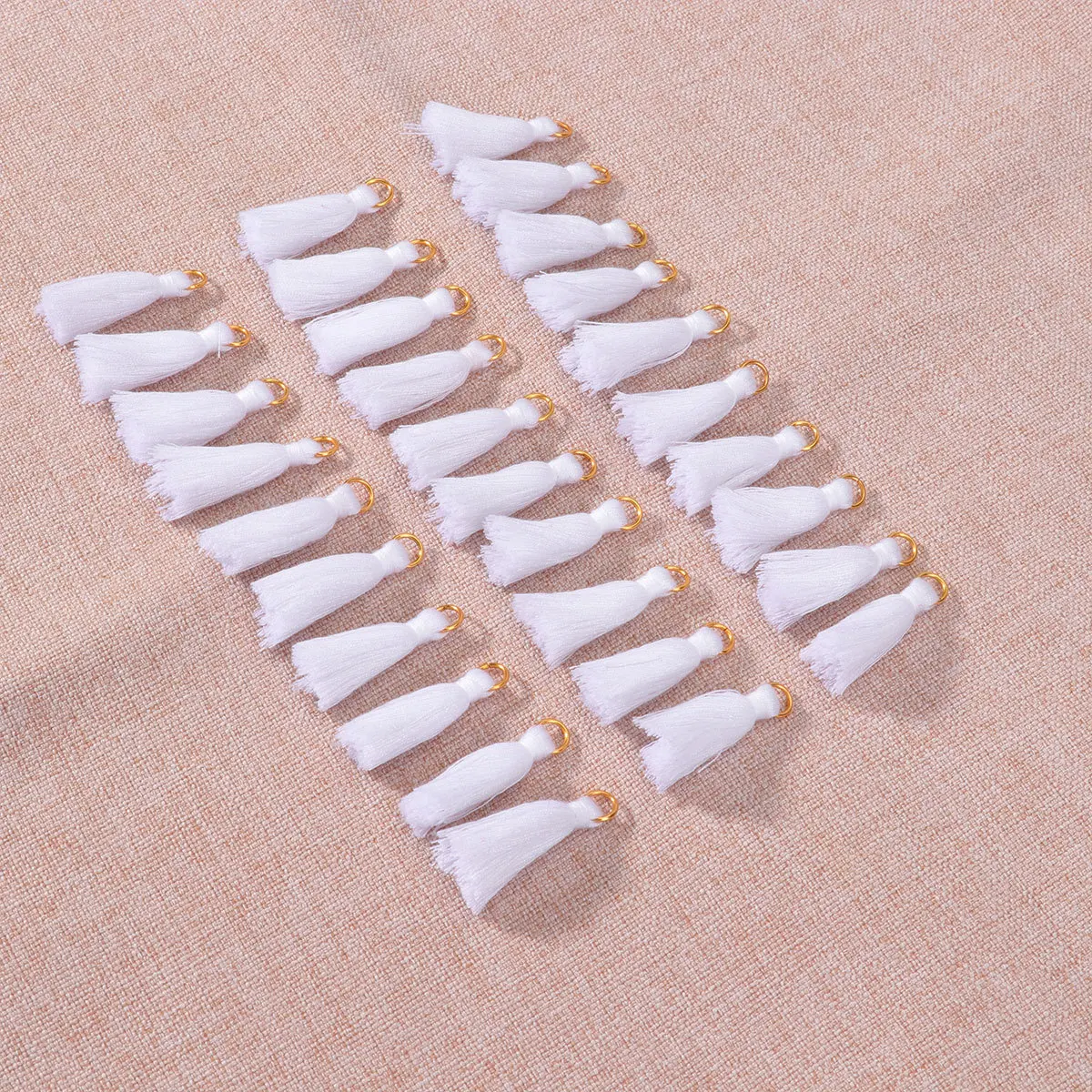 

30 pcs Book Marker Tassel Pendant Cotton Tassel Pendant Craft Diy Jewelry Making Accessory Key Chain Bag Decor White