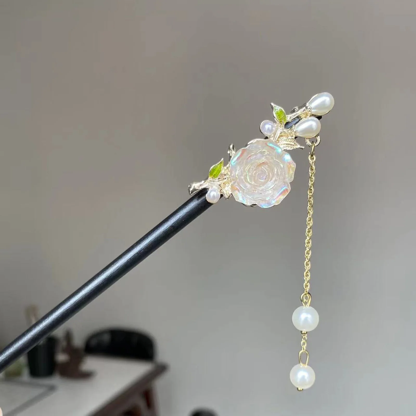 Bastões de cabelo de madeira estilo chinês vintage, garfos, desenhos de flores rosa, pingente de contas, grampos laterais, joias de coque de cabelo feminino