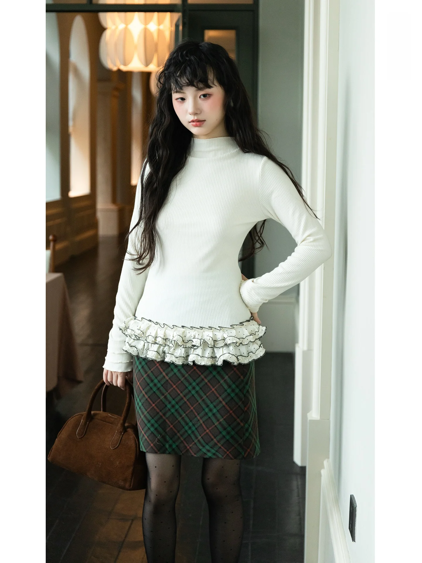 

BUD Бежевый вязаный топ с высоким воротником, облегающая внутренняя одежда с кружевной отделкой, осенне-зимняя мода для молодых женщин