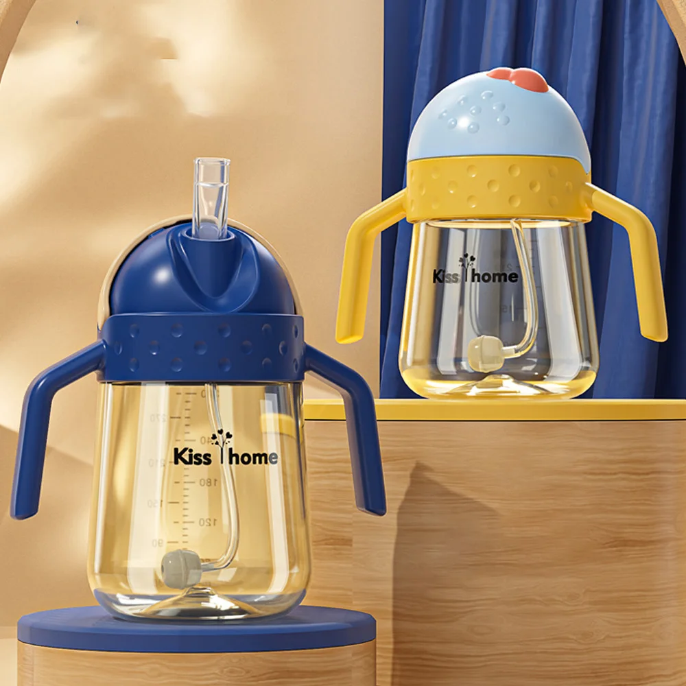 

Детская кружка для воды с гравитационным шариком