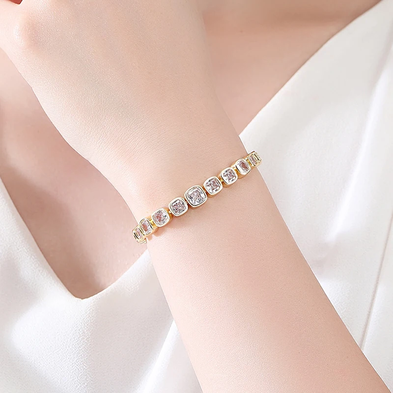 LUOTEEMI Princess Cut CZ Bracelet Gold Color Fashion tunning Dating Zircon Hand Jewelry for Women Girls Wedding Daily Accessory