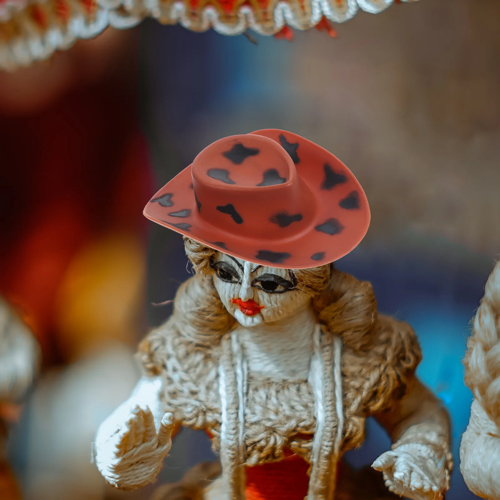 

10Pcs Cute Miniature Cowboy Hats Doll Accessories for Parties DIY Crafts and Fun Decoration