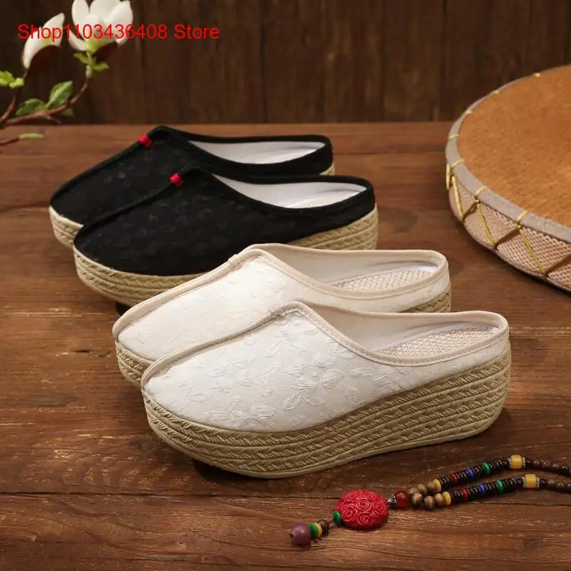 Ethnic Fashion - Nowe stylowe kapcie, lekkie, na grubej