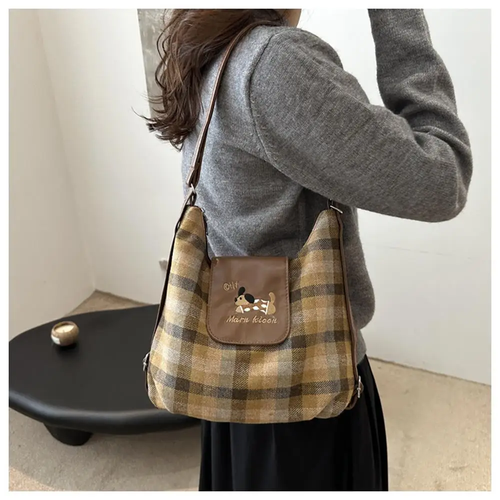 

Early autumn grid ripple point dog cloud bag large capacity college style backpack commuting tote bag single shoulder crossbody