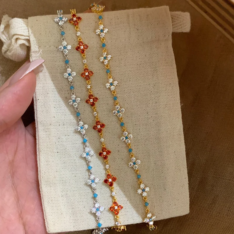 Versilbertes Vierblättriges Kleeblatt-Armband mit Türkis und Klarem Zirkon, Verstellbare Kette, Eleganter Alltagsschmuck für Damen, Geschenk – Detail 7